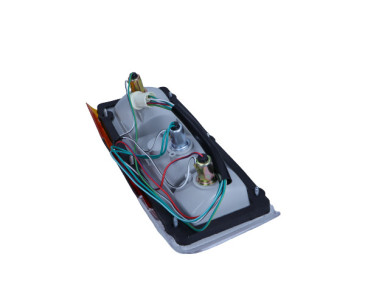 LAMPA TYLNA NISSAN PATROL III 11.79-06.90 PR