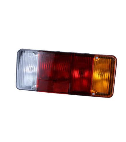 LAMPA TYLNA IVECO DAILY III 05.99-04.06 PR