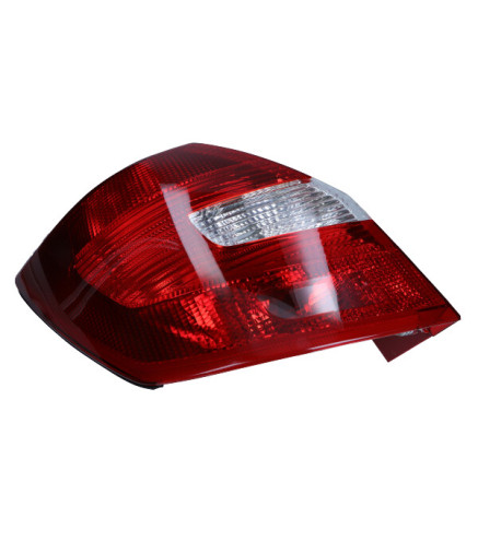 LAMPA TYLNA SKODA FABIA II 10.07-12.14 LE