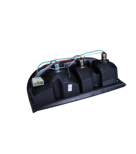 LAMPA TYLNA FORD RANGER 10.99-06.06 PR